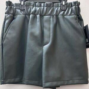 Bagatelle Green Women's Shorts